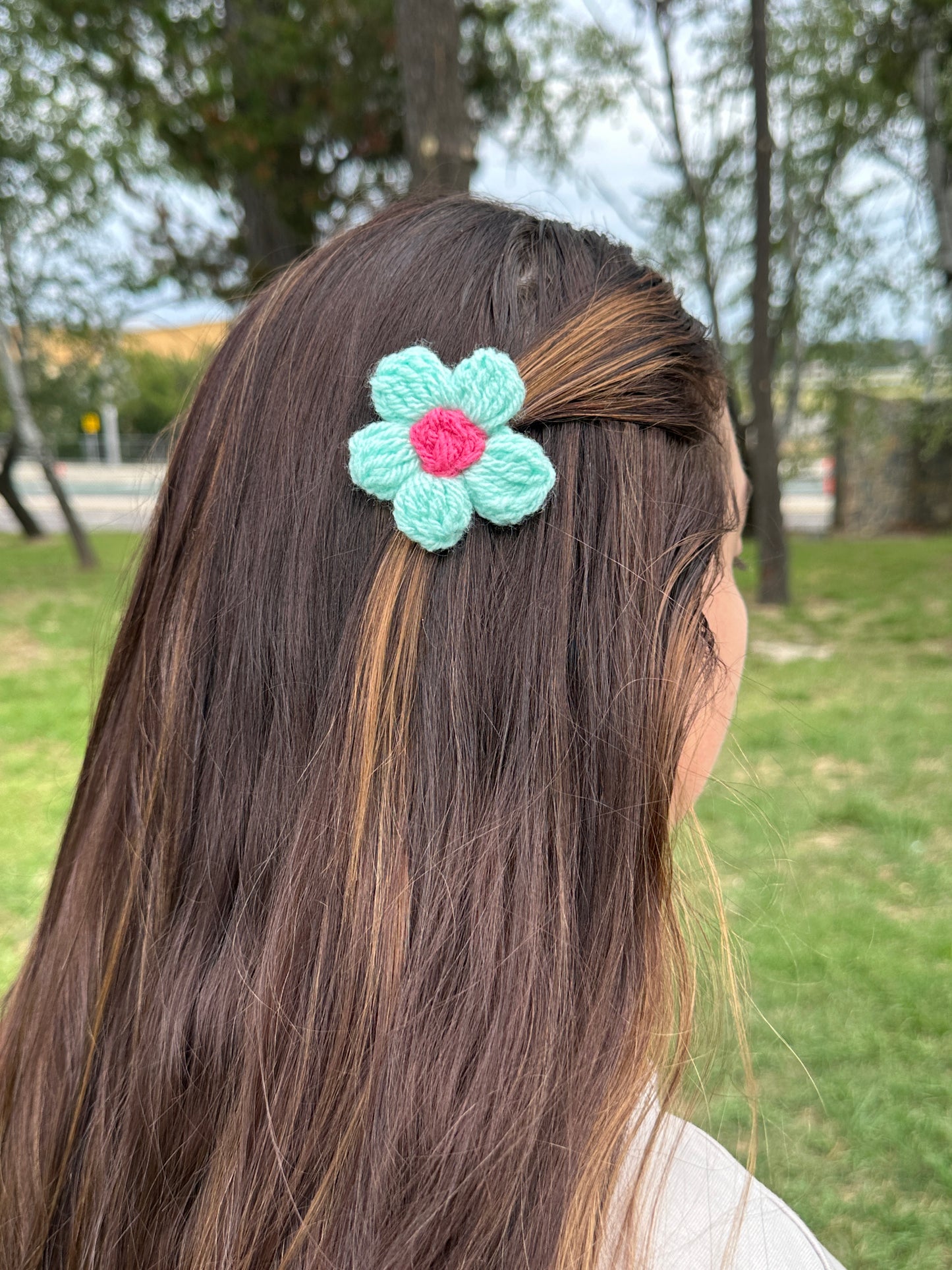 Crochet bubble Flower - Hair Clip