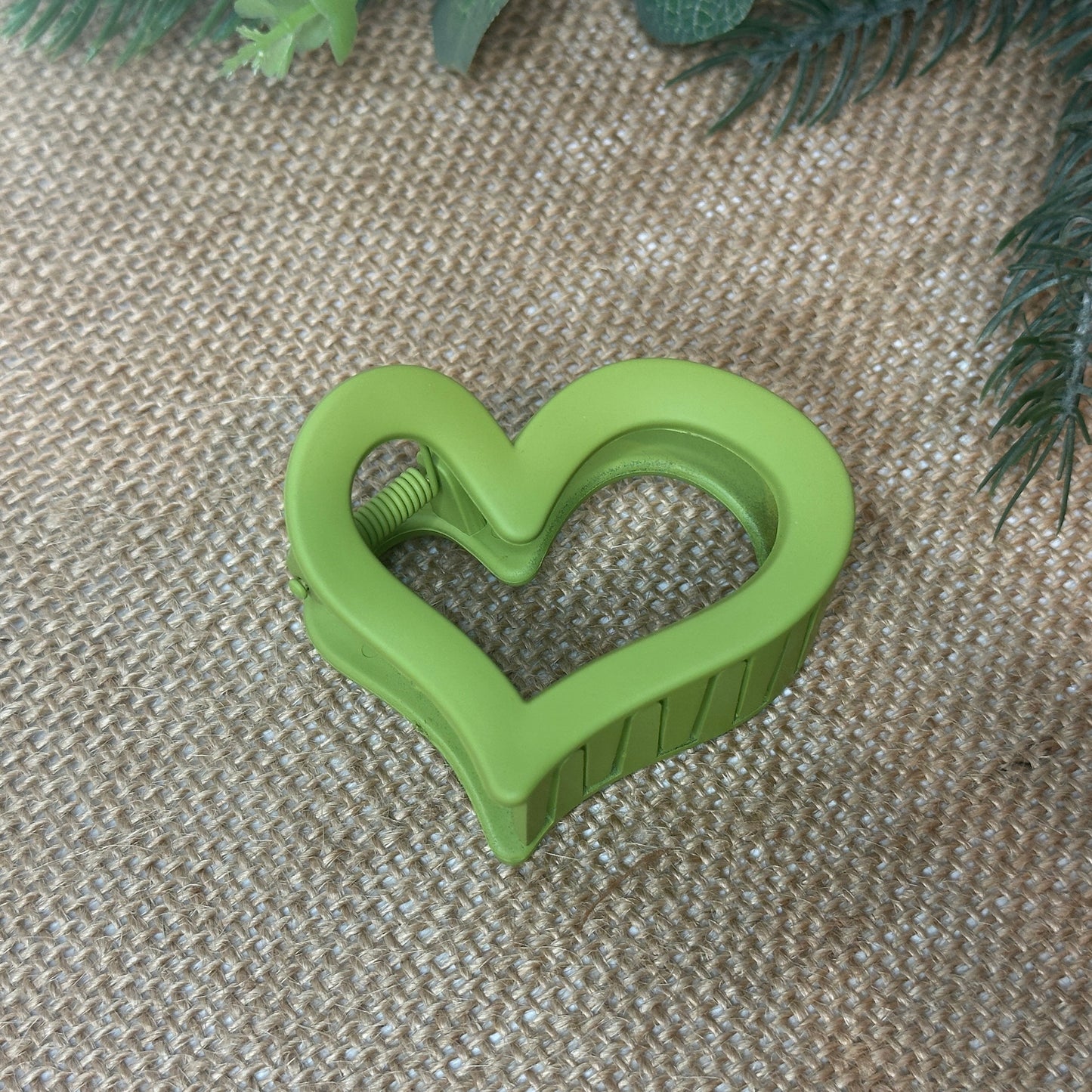 Heart Hair Claw - Various Colours