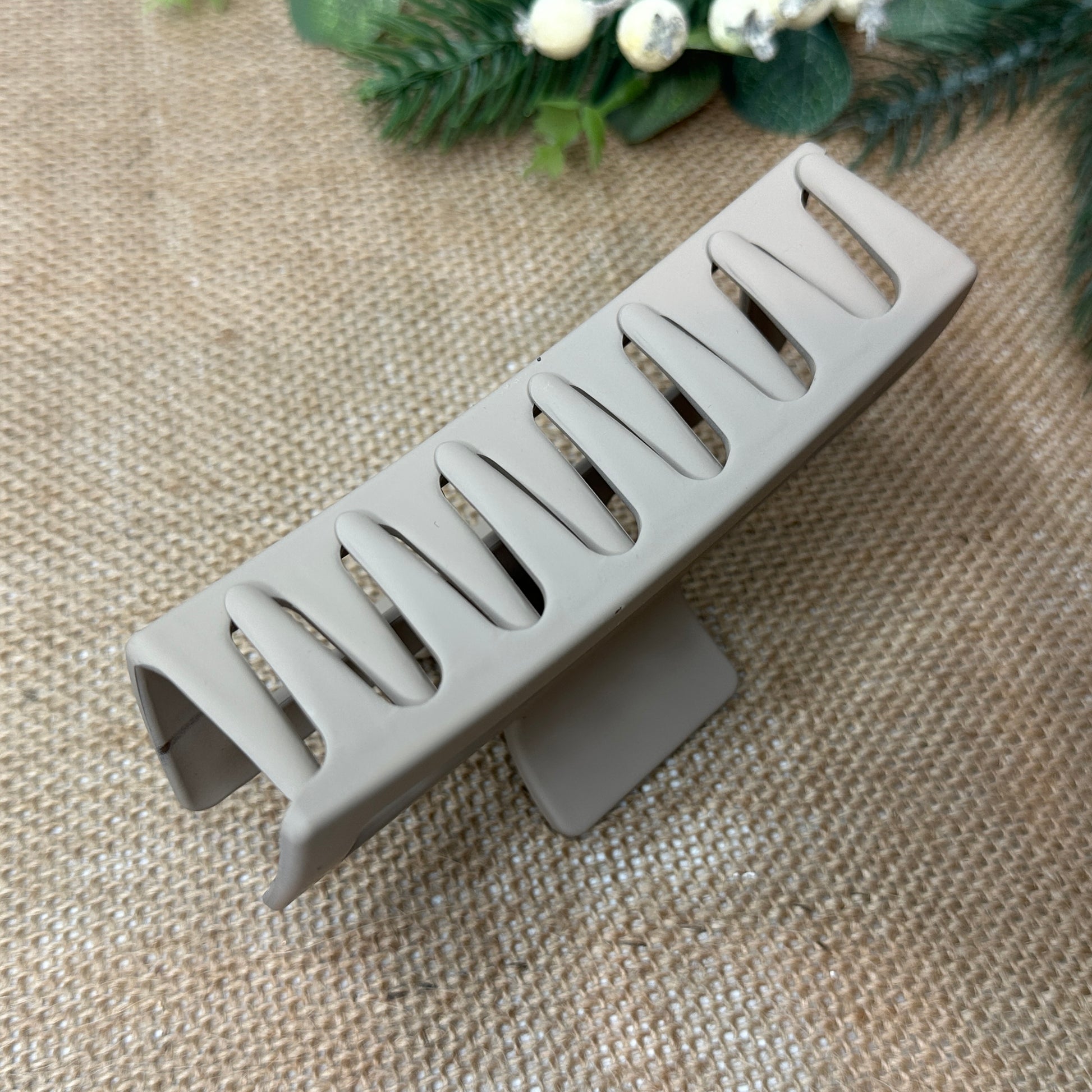 hair claw clip accessory